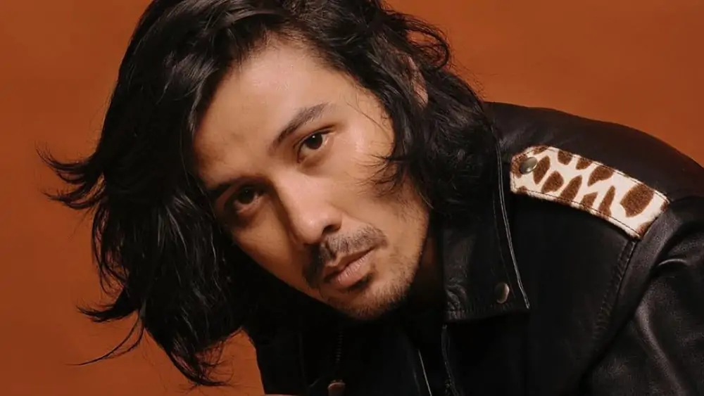 Indonesian Men- Meeting, Dating, and More (LOTS of Pics) 4