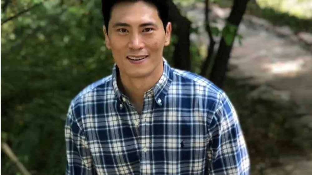 Korean Men - Meeting, Dating, and More (LOTS of Pics) 104