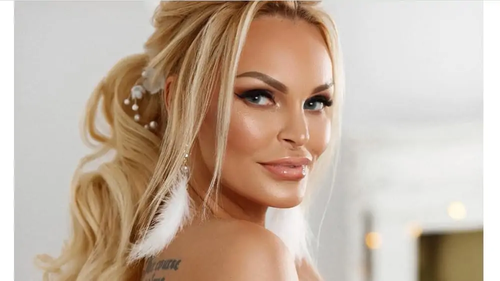 Lithuanian Women: Meeting, Dating, and More (LOTS of Pics) 59