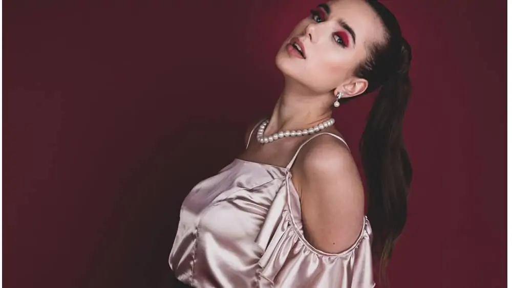 Lithuanian Women: Meeting, Dating, and More (LOTS of Pics) 87