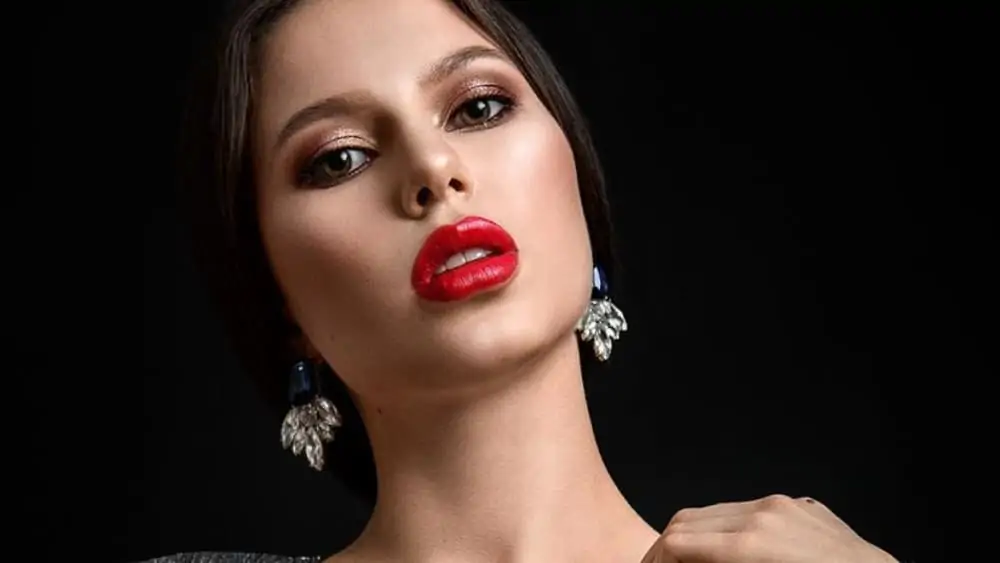 Lithuanian Women: Meeting, Dating, and More (LOTS of Pics) 109