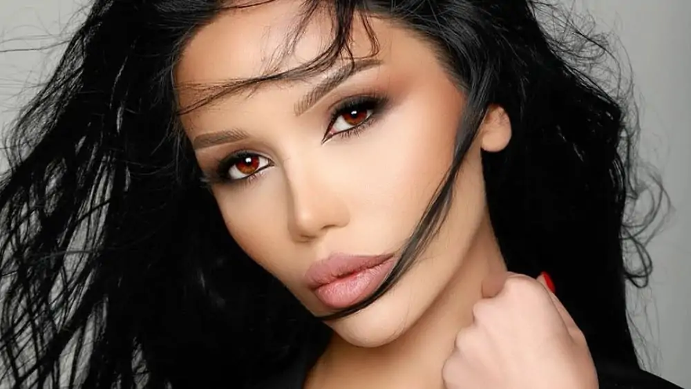 Armenian Women: Meeting, Dating, and More (LOTS of Pics) 75