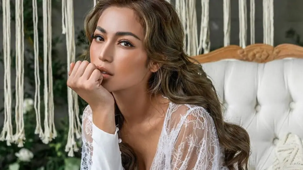 Indonesian Women - Meeting, Dating, and More (LOTS of Pics) 68