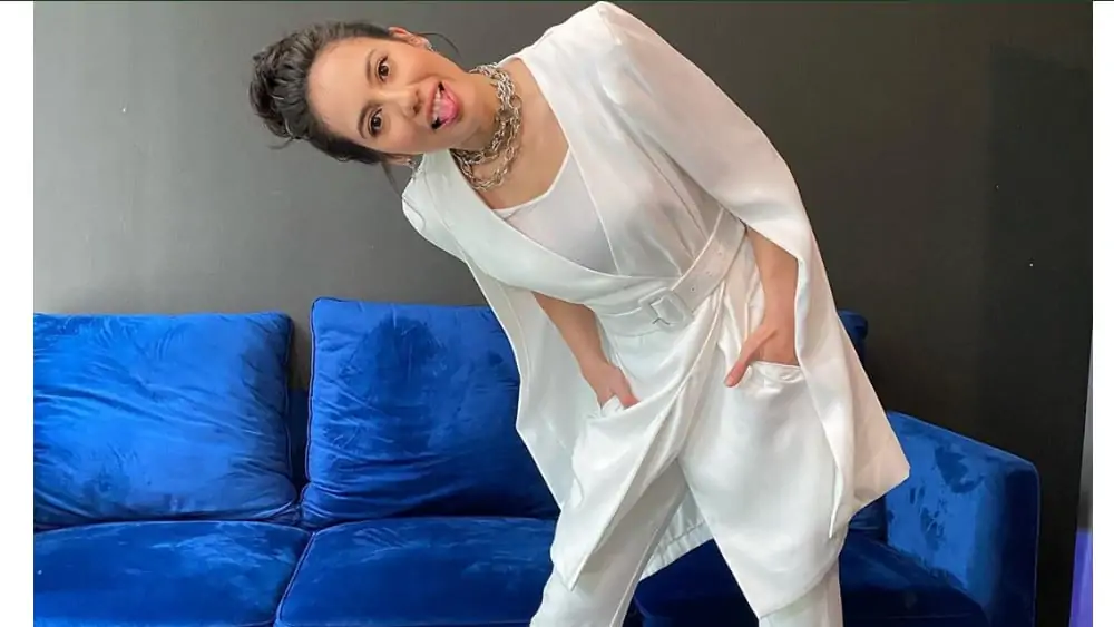 Indonesian Women - Meeting, Dating, and More (LOTS of Pics) 77