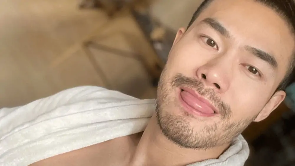Chinese Men- Meeting, Dating, and More (LOTS of Pics) 61