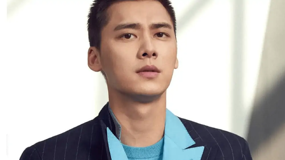 Chinese Men- Meeting, Dating, and More (LOTS of Pics) 71