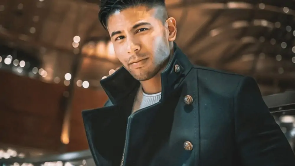 Chinese Men- Meeting, Dating, and More (LOTS of Pics) 85