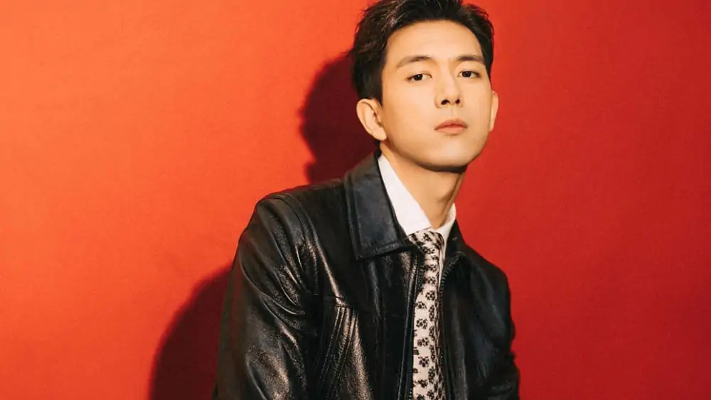 Chinese Men- Meeting, Dating, and More (LOTS of Pics) 54
