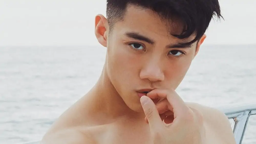Chinese Men- Meeting, Dating, and More (LOTS of Pics) 58