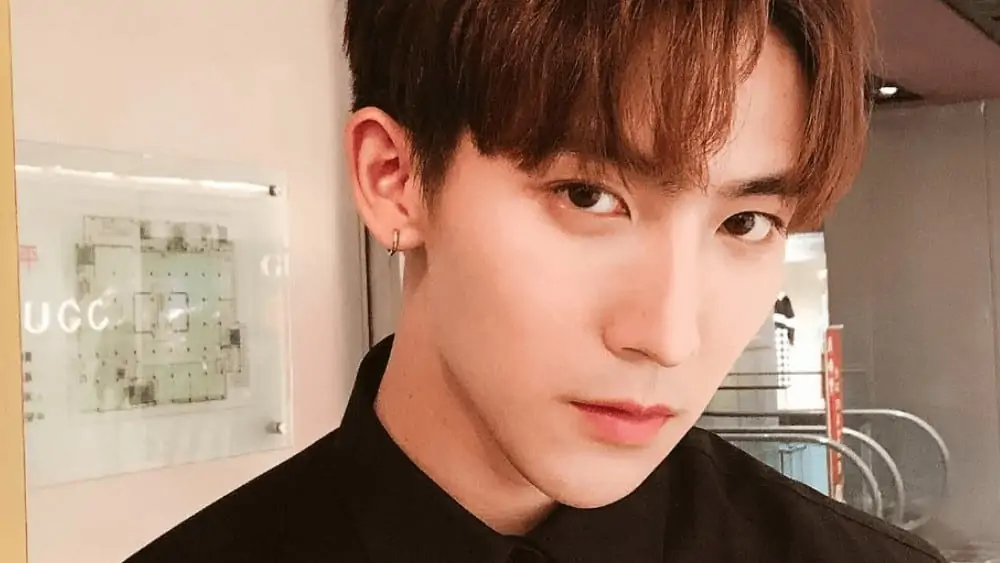 Chinese Men- Meeting, Dating, and More (LOTS of Pics) 59