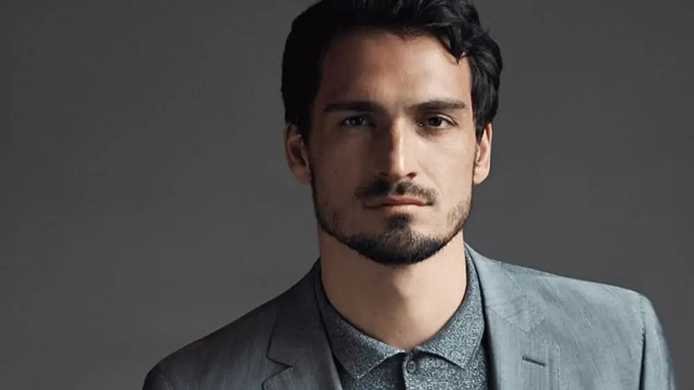European Men- Meeting, Dating, and More (LOTS of Pics) 85