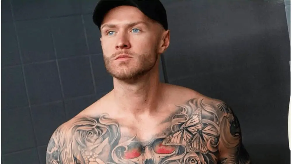 European Men- Meeting, Dating, and More (LOTS of Pics) 97