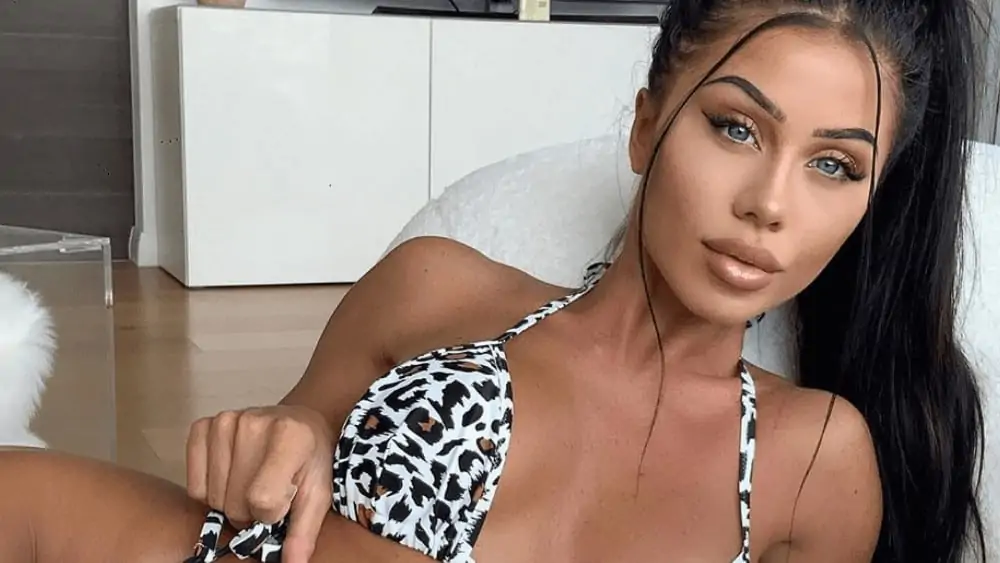 Australian Women – Meeting, Dating, and More (LOTS of Pics) 82