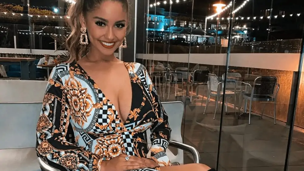 Australian Women – Meeting, Dating, and More (LOTS of Pics) 110