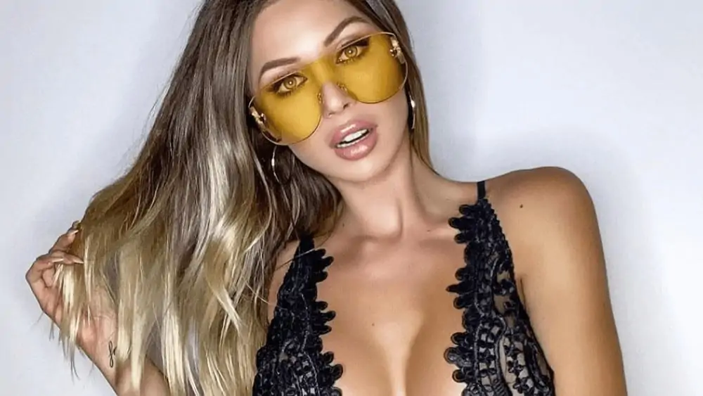 Argentinian Women – Meeting, Dating, and More (LOTS of Pics) 84
