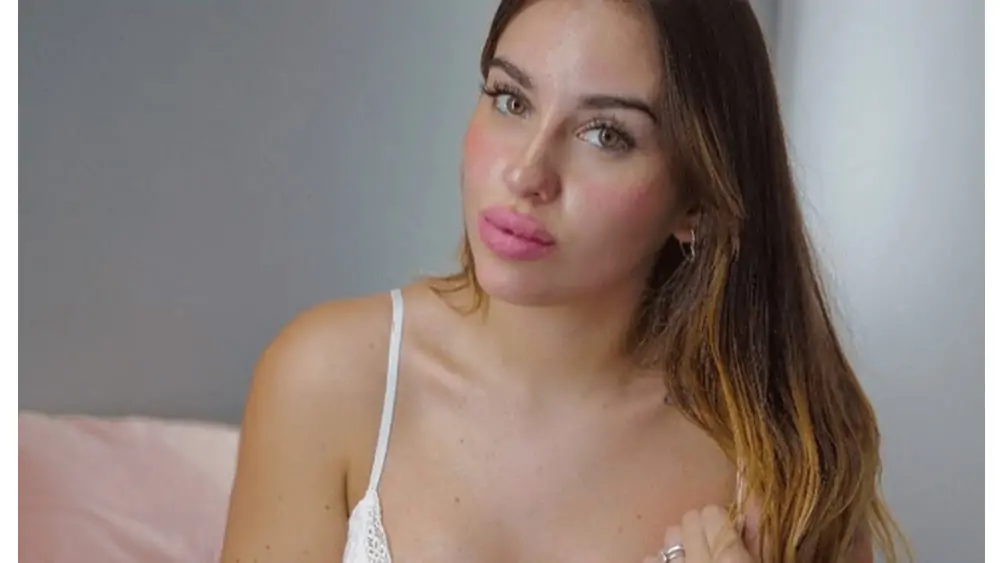 Argentinian Women – Meeting, Dating, and More (LOTS of Pics) 81
