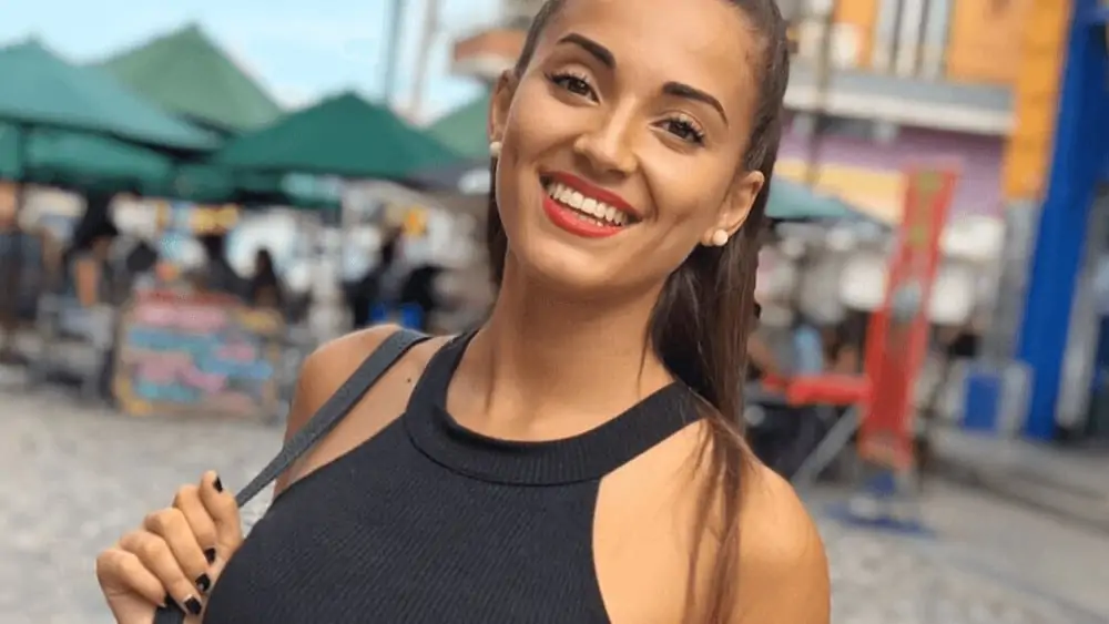 Argentinian Women – Meeting, Dating, and More (LOTS of Pics) 86