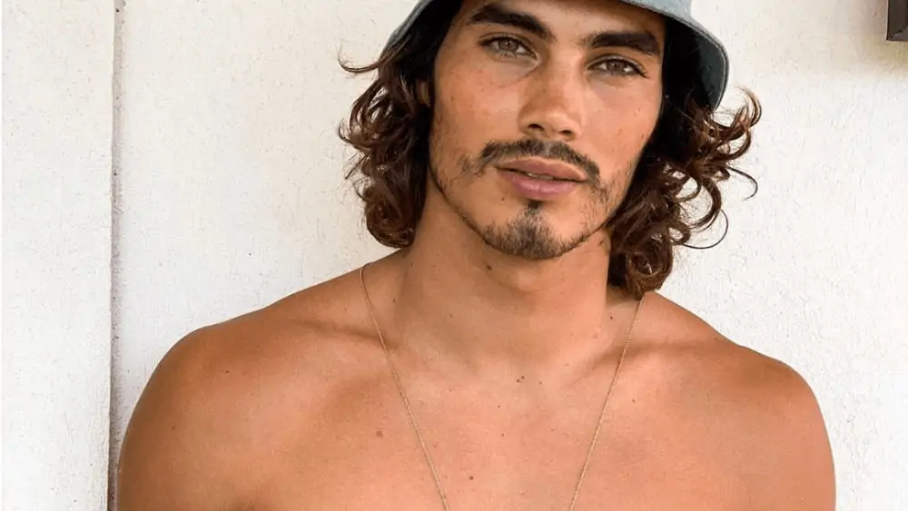 Argentinian Men – Meeting, Dating, and More (LOTS of Pics) 98