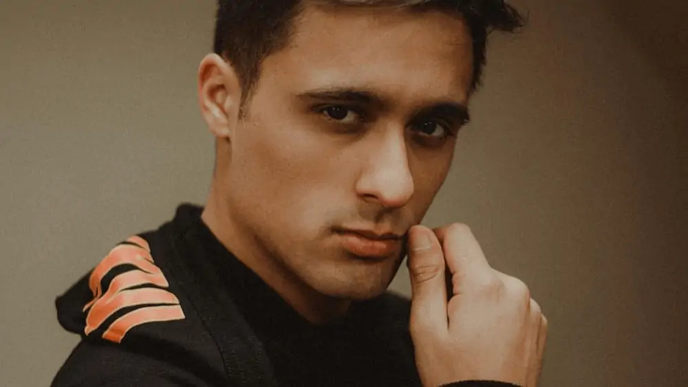 Argentinian Men – Meeting, Dating, and More (LOTS of Pics) 78