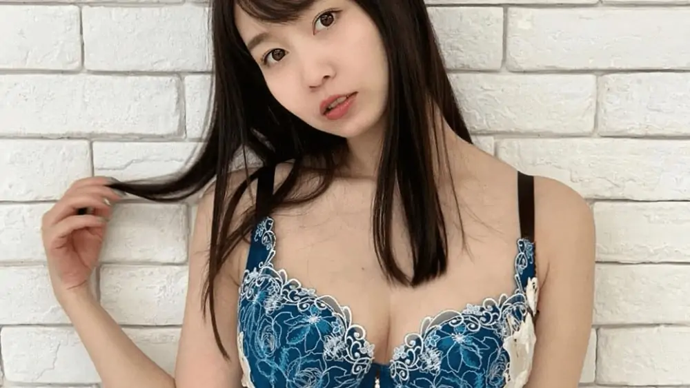 Japanese Women – Meeting, Dating, and More (LOTS of Pics) 111