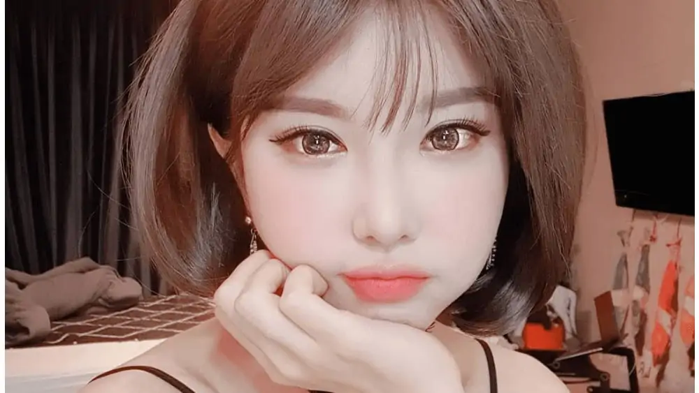 Korean Women – Meeting, Dating, and More (LOTS of Pics) 110