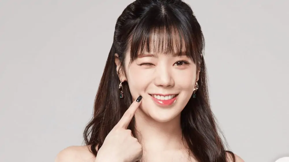 Korean Women – Meeting, Dating, and More (LOTS of Pics) 137