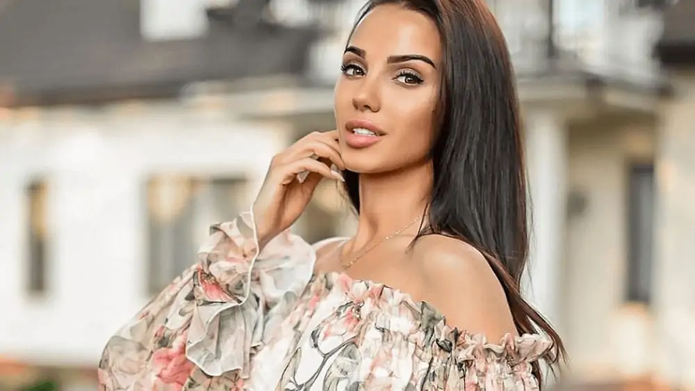 Slavic Women - Meeting, Dating, and More (LOTS of Pics) 106