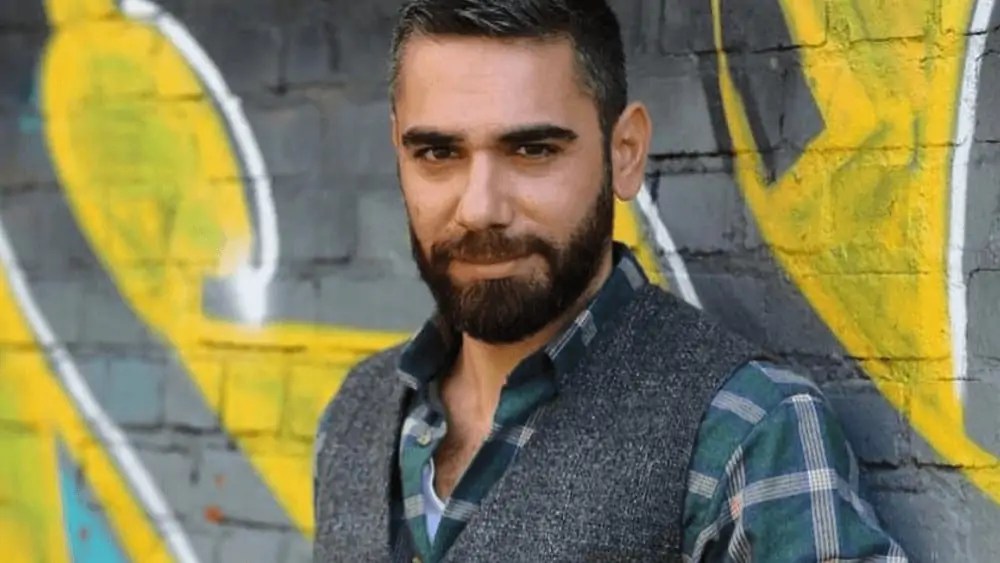 Turkish Men – Meeting, Dating, and More (LOTS of Pics) 77