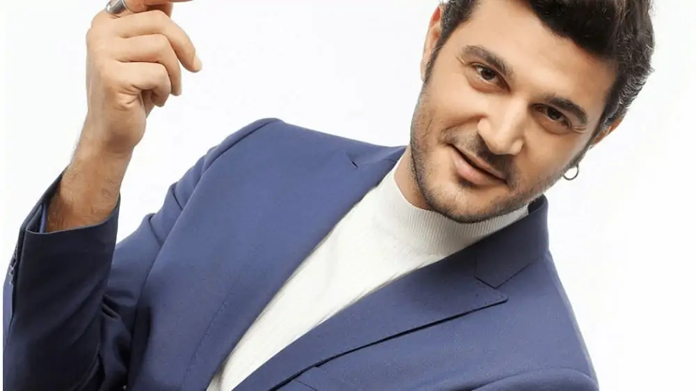 Turkish Men – Meeting, Dating, and More (LOTS of Pics) 89