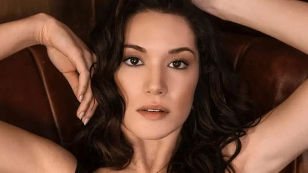 Turkish Women – Meeting, Dating, and More (LOTS of Pics) 74