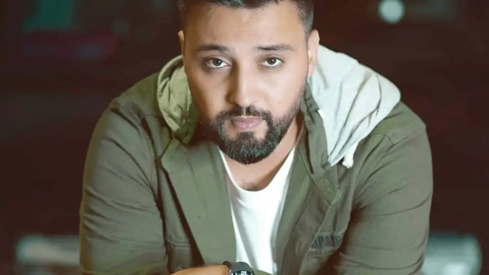 Turkish Men – Meeting, Dating, and More (LOTS of Pics) 107