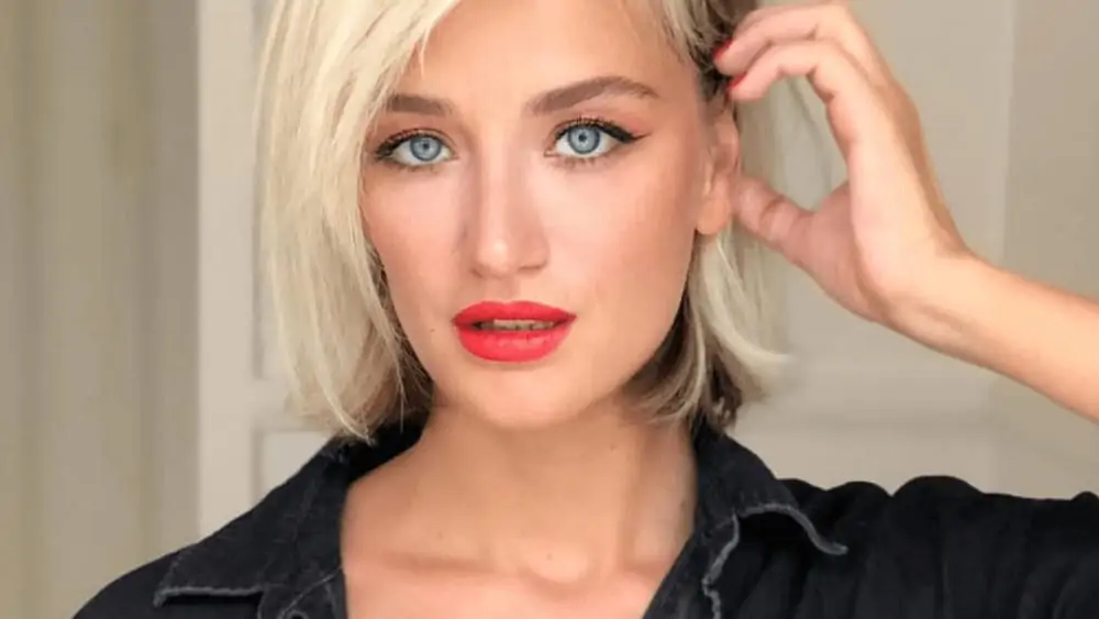 Turkish Women – Meeting, Dating, and More (LOTS of Pics) 80