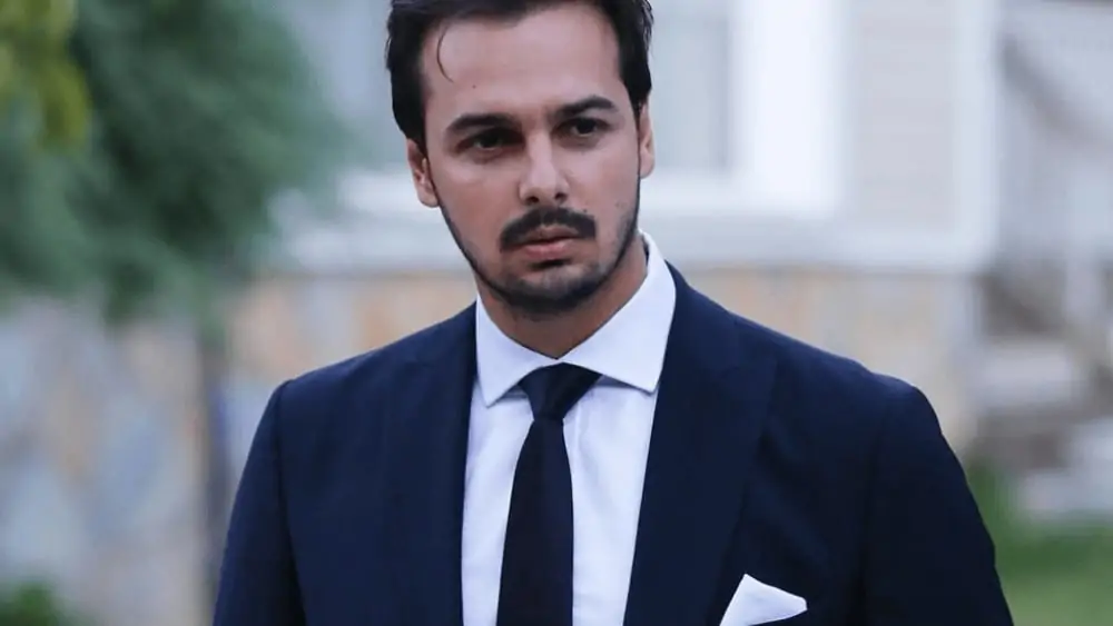 Turkish Men – Meeting, Dating, and More (LOTS of Pics) 116