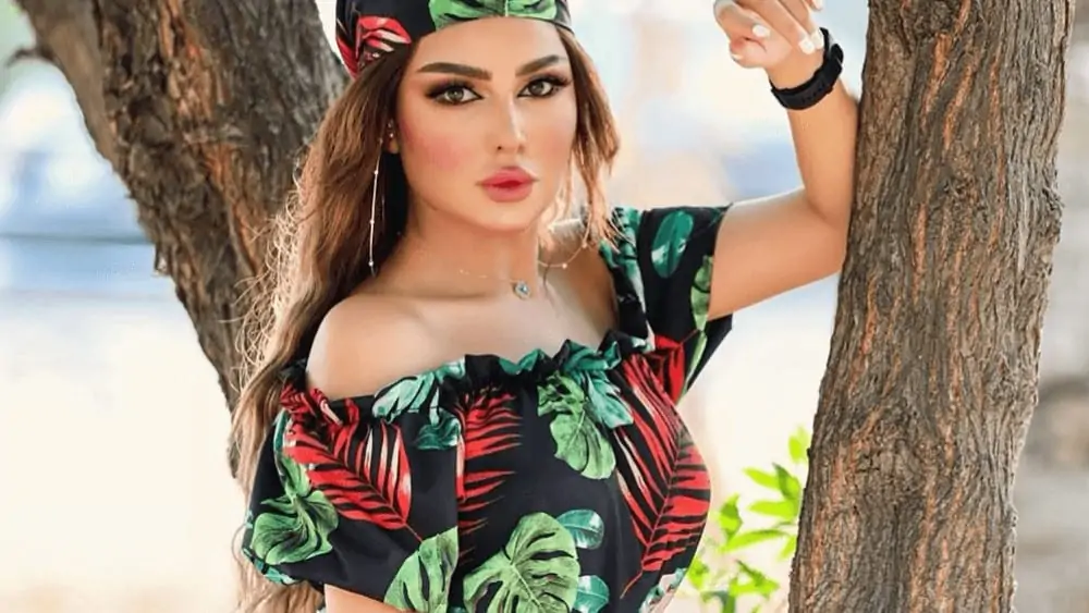 Turkish Women – Meeting, Dating, and More (LOTS of Pics) 108