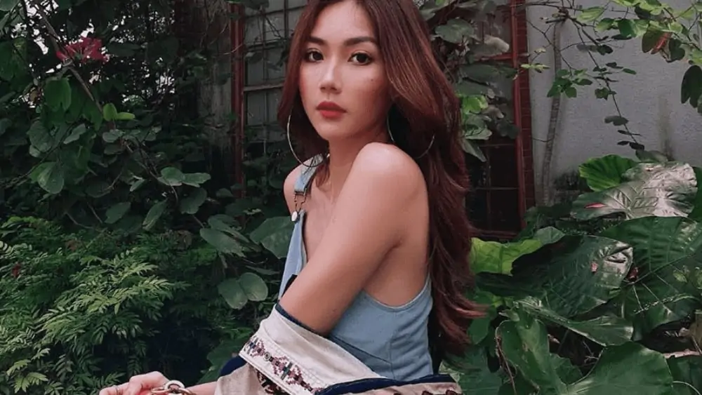 Chinese Women – Meeting, Dating, and More (LOTS of Pics) 97