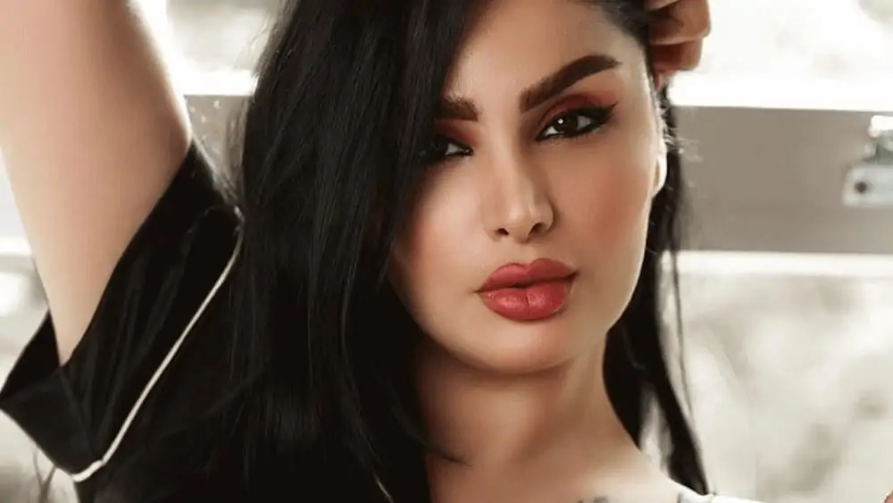 Turkish Women – Meeting, Dating, and More (LOTS of Pics) 93