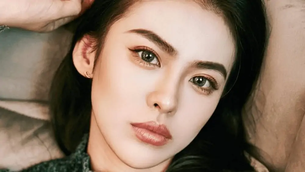 Chinese Women – Meeting, Dating, and More (LOTS of Pics) 100