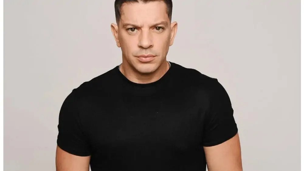 Mexican Men – Meeting, Dating, and More (LOTS of Pics) 57