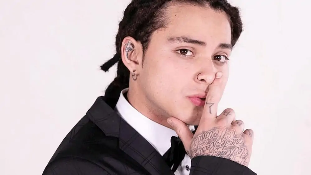 Mexican Men – Meeting, Dating, and More (LOTS of Pics) 60