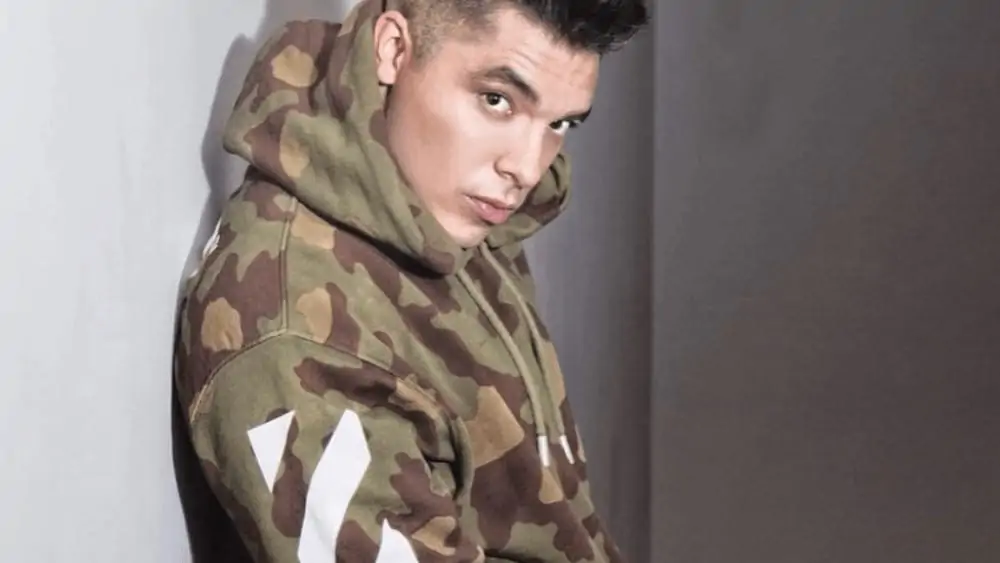 Mexican Men – Meeting, Dating, and More (LOTS of Pics) 85