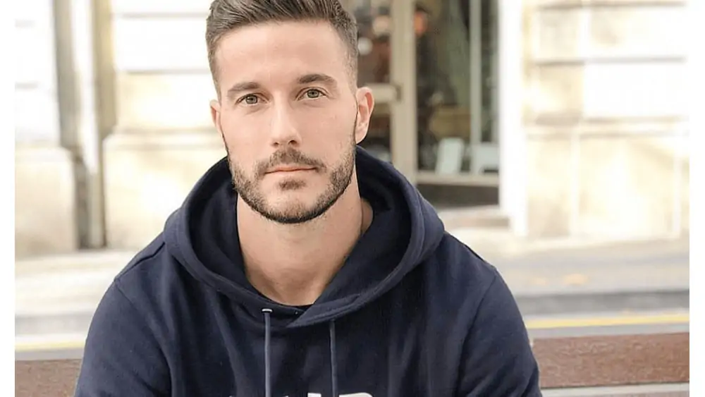 Spanish Men – Meeting, Dating, and More (LOTS of Pics) 68