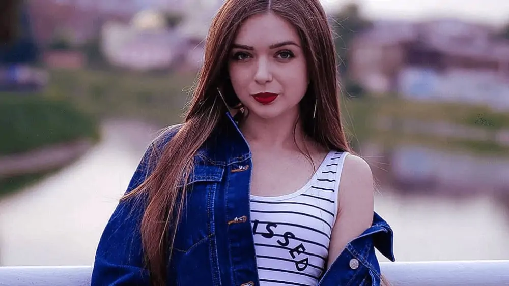 Ukrainian Women – Meeting, Dating, and More (LOTS of Pics) 99
