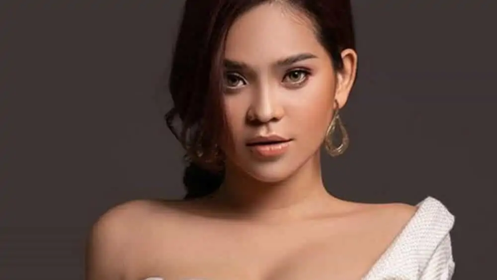 Cambodian Women – Meeting, Dating, and More (LOTS of Pics) 70