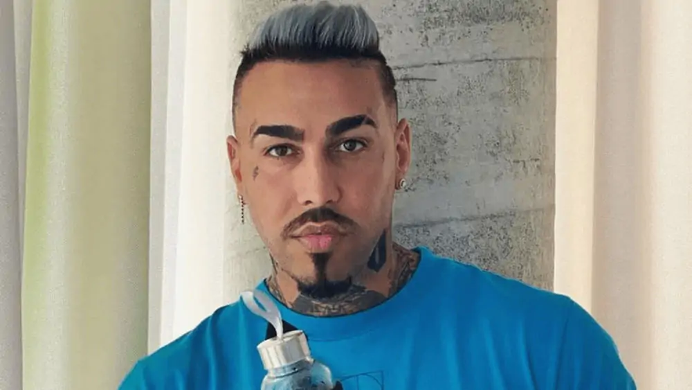 Romanian Men – Meeting, Dating, and More (LOTS of Pics) 56