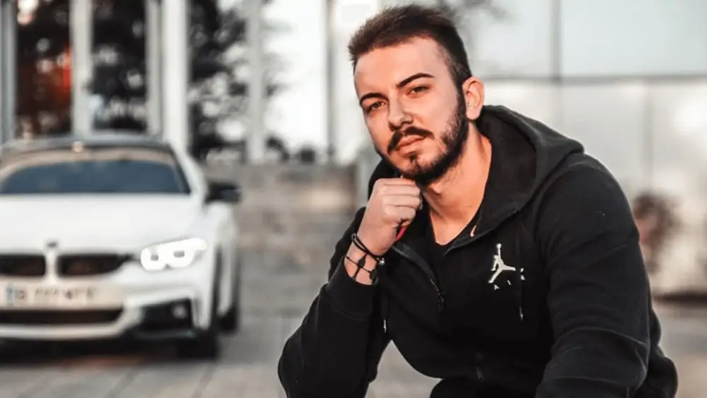 Romanian Men – Meeting, Dating, and More (LOTS of Pics) 83