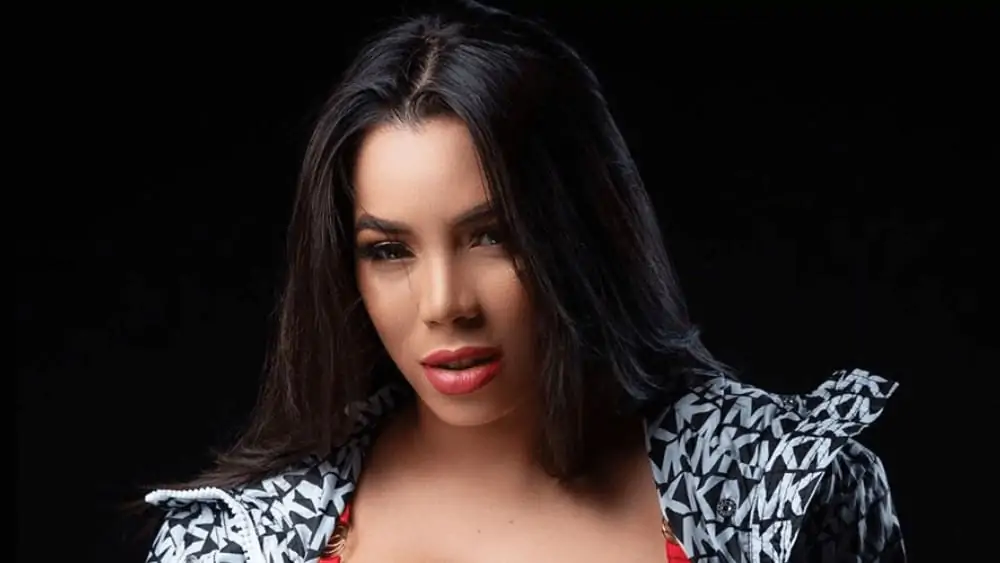 Dominican Women – Meeting, Dating, and More (LOTS of Pics) 95