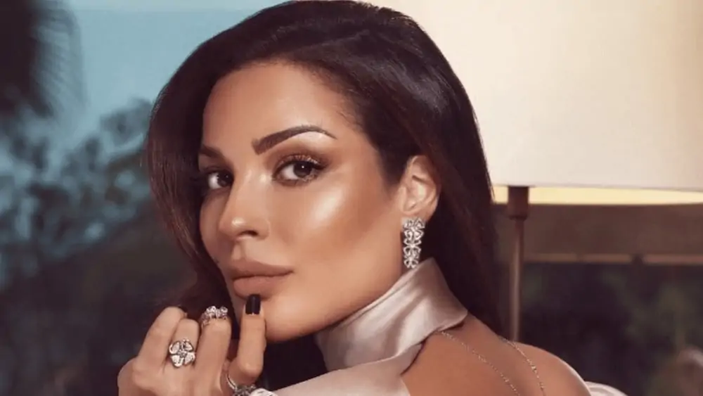 Lebanese Women – Meeting, Dating, and More (LOTS of Pics) 102