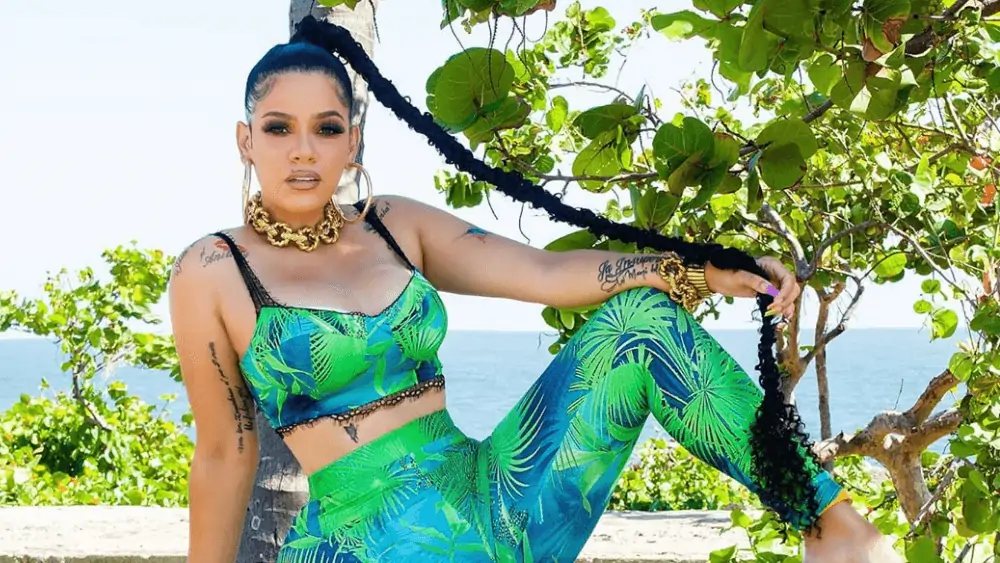 Dominican Women – Meeting, Dating, and More (LOTS of Pics) 57