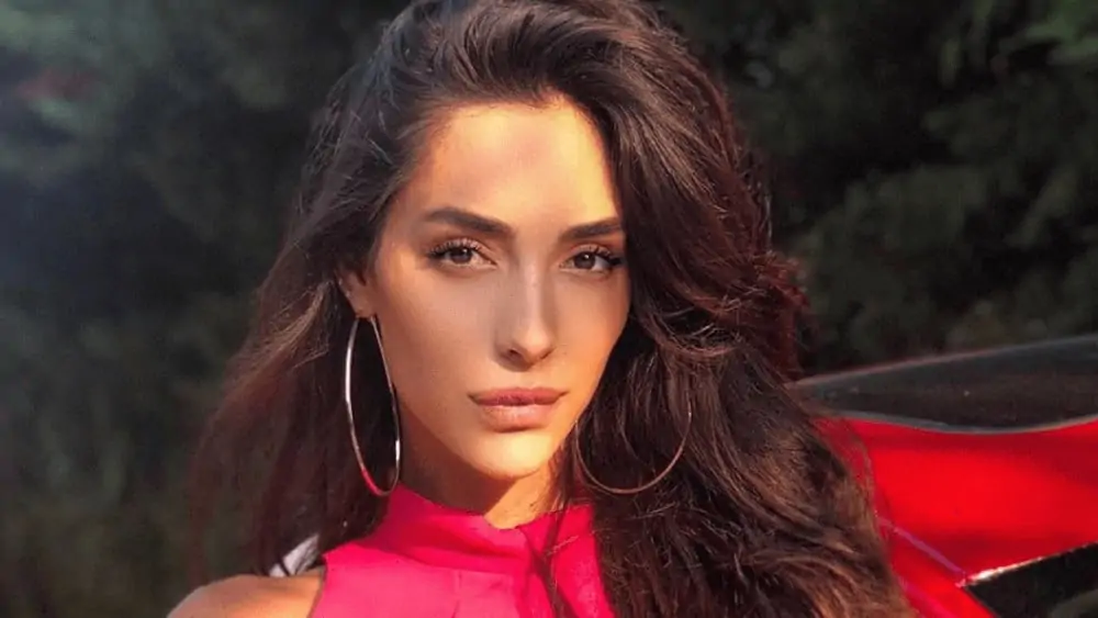 Lebanese Women – Meeting, Dating, and More (LOTS of Pics) 69