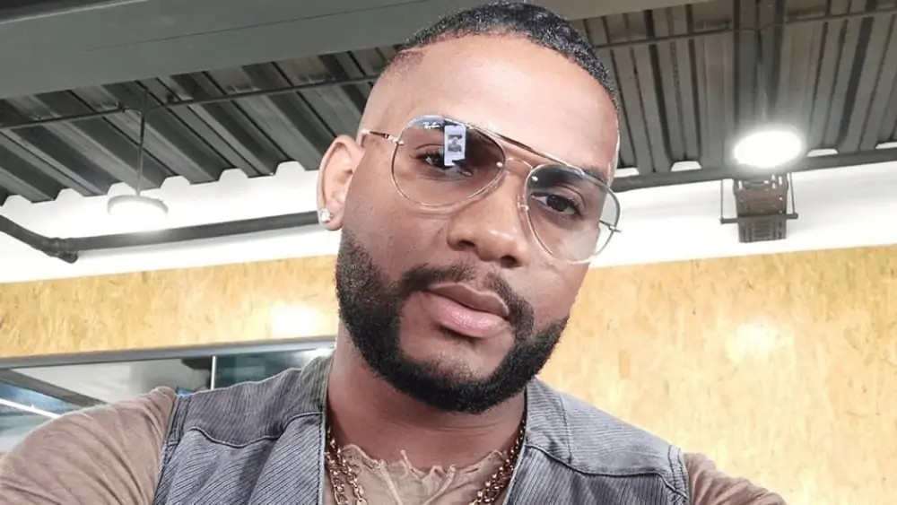 South African Men – Meeting, Dating, and More (LOTS of Pics) 73